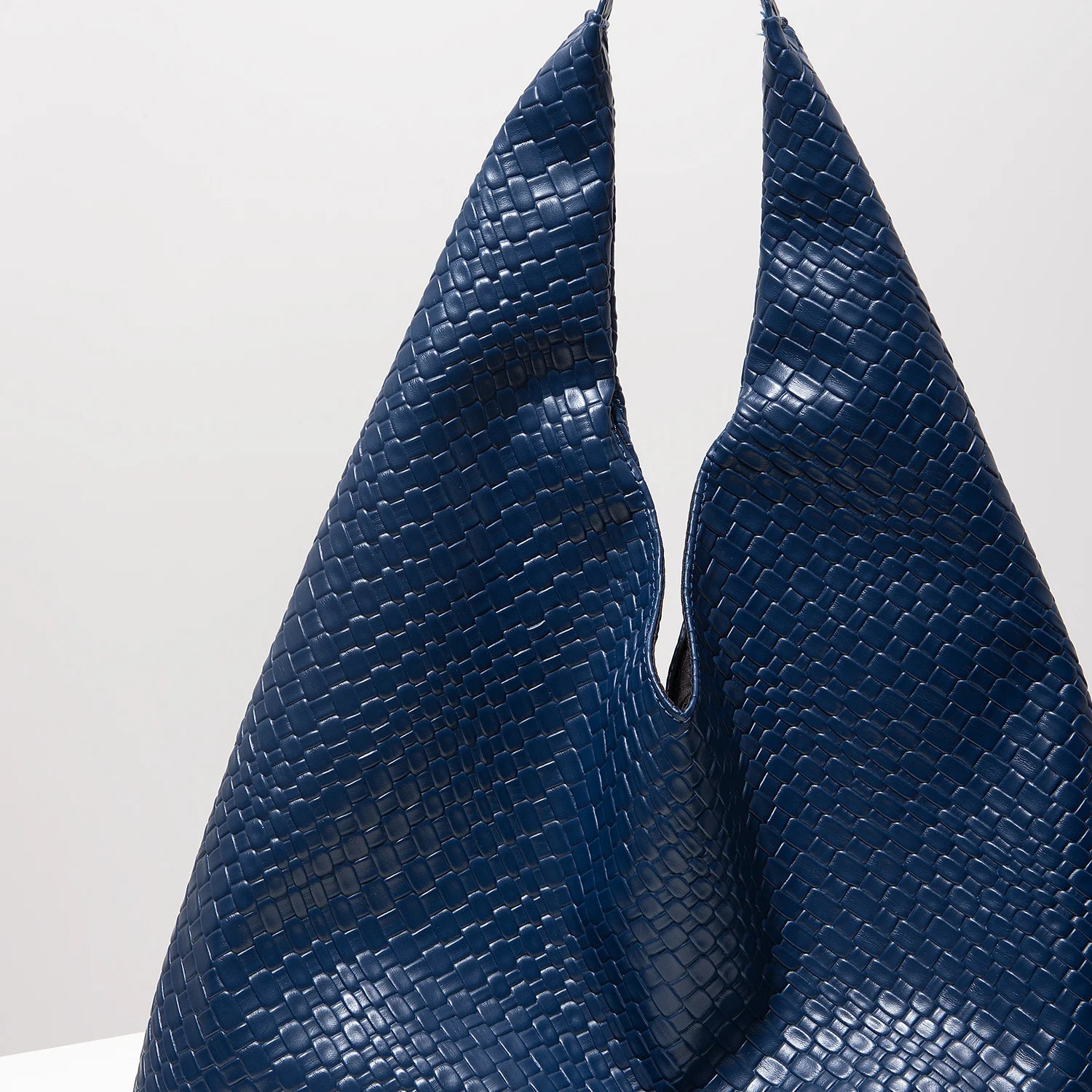 Lior | Leather Woven Shoulder Bag